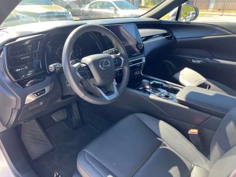 Used 2024 Lexus RX 350 FWD image 9
