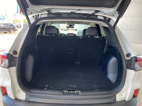 Certified 2022 Ford Escape Titanium image 7