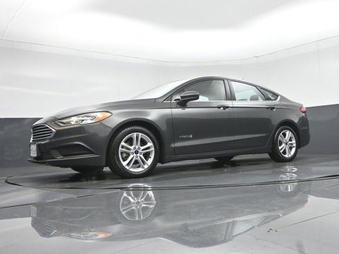 Used 2018 Ford Fusion S image 48