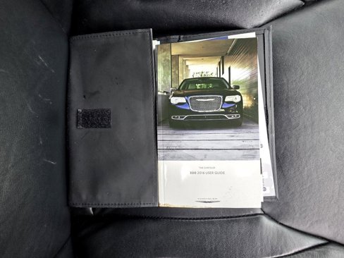 Used 2016 Chrysler 300 Limited image 45