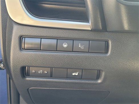 Used 2021 Nissan Rogue Platinum image 25