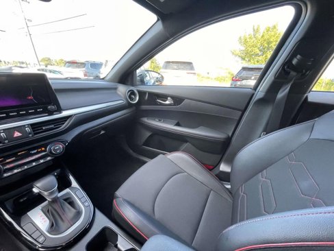 Used 2023 Kia Forte GT image 31