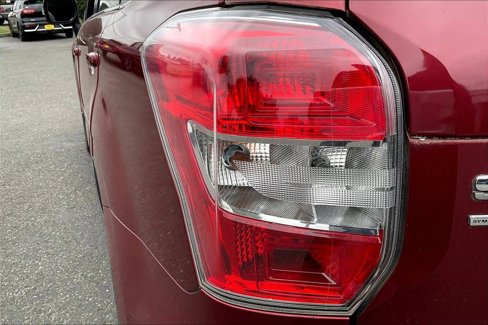 Used 2015 Subaru Forester 2.5i Touring w/ Eyesight & Navigation System image 21