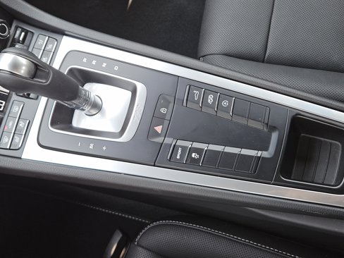 Certified 2024 Porsche 718 Cayman image 28