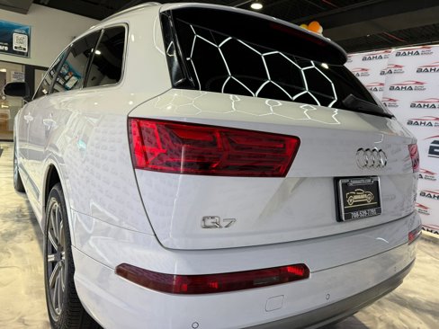 Used 2017 Audi Q7 3.0T Premium Plus image 12