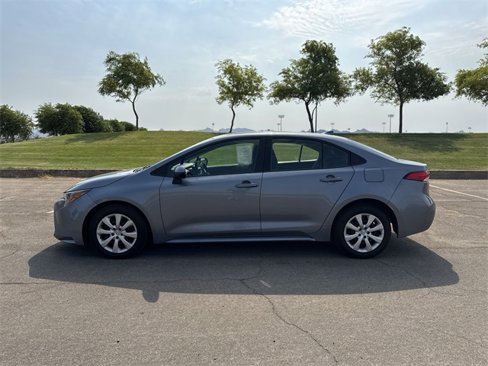 Used 2023 Toyota Corolla LE image 8