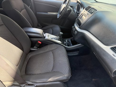 Used 2016 Dodge Journey SE image 24