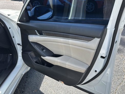 Used 2020 Honda Accord EX-L image 12