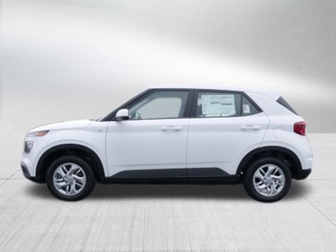 New 2025 Hyundai Venue SE image 6