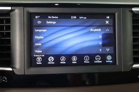 Used 2018 Chrysler Pacifica Touring Plus image 37