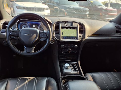 Used 2022 Chrysler 300 S image 13