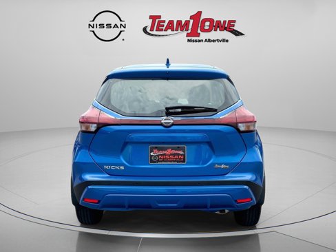 New 2025 Nissan Kicks Play S image 5