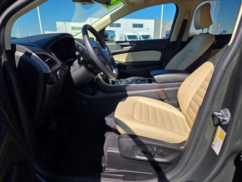 Used 2024 Ford Edge SEL w/ Convenience Package image 23