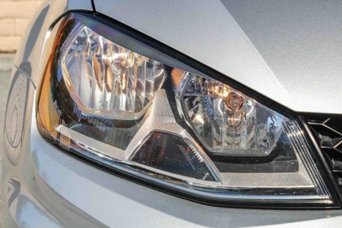 Used 2015 Volkswagen GTI SE image 4