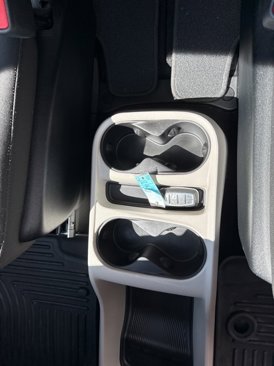Used 2017 Chrysler Pacifica Touring image 18