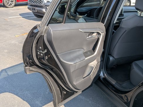 Used 2023 Toyota RAV4 XLE image 19