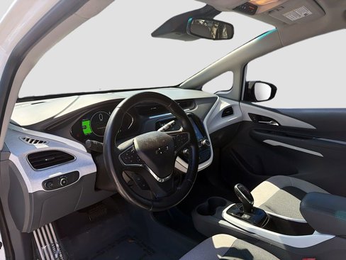 Used 2020 Chevrolet Bolt LT image 2