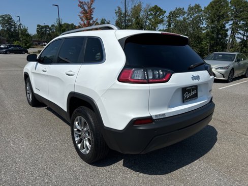 Used 2021 Jeep Cherokee Latitude Plus image 2