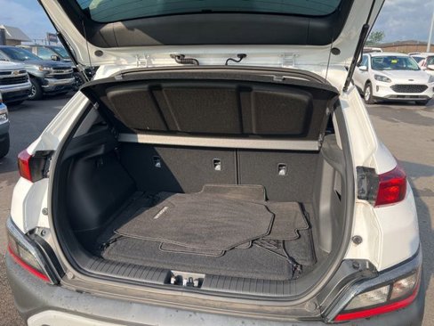 Used 2022 Hyundai Kona SE image 11