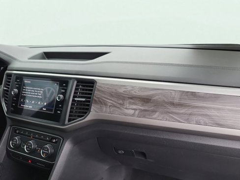 Used 2020 Volkswagen Atlas Cross Sport SE w/ Panoramic Sunroof Package image 23