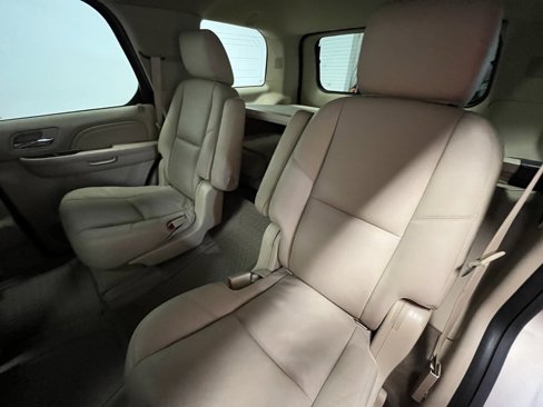Used 2012 Cadillac Escalade Luxury image 14