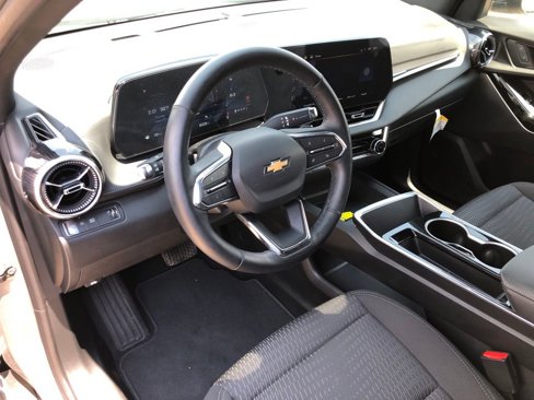 New 2025 Chevrolet Equinox LT w/ Safety and Technology Package image 14