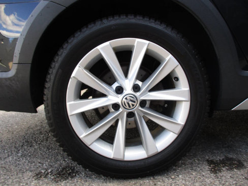Used 2019 Volkswagen Golf Alltrack S image 91