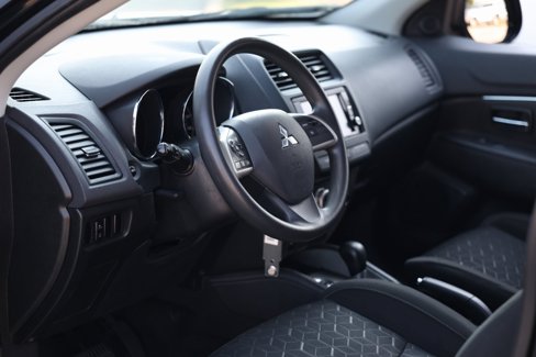 Used 2023 Mitsubishi Outlander Sport ES image 12