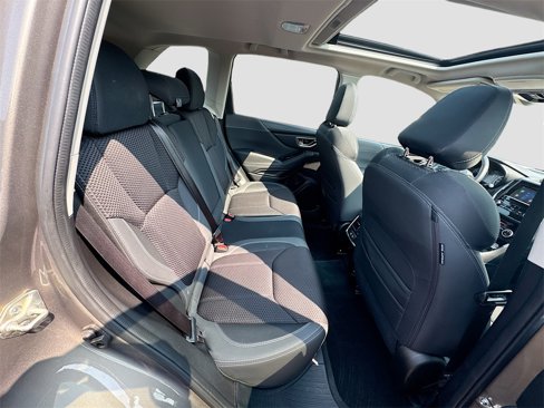 Used 2019 Subaru Forester Premium image 29
