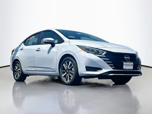 New 2025 Nissan Versa SV image 1