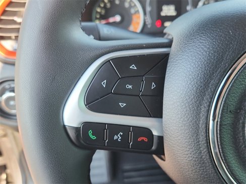 Used 2020 Jeep Renegade Latitude image 21