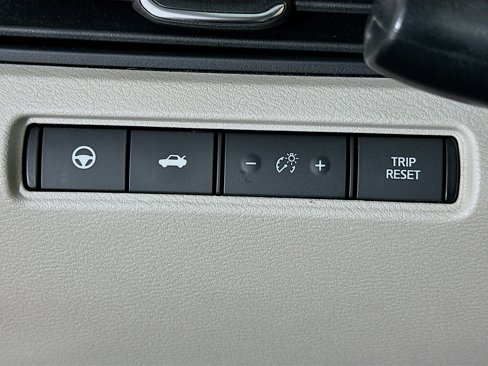 Used 2019 Nissan Altima 2.5 Platinum image 16