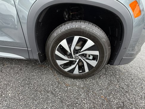New 2025 Volkswagen Tiguan S image 25