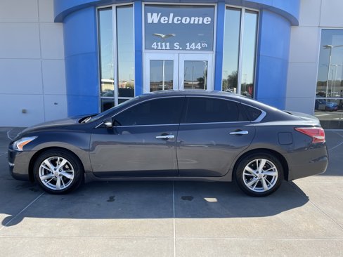 Used 2013 Nissan Altima 2.5 SL w/ Technology Pkg image 1