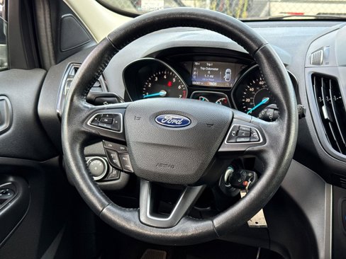 Used 2018 Ford Escape SEL image 25
