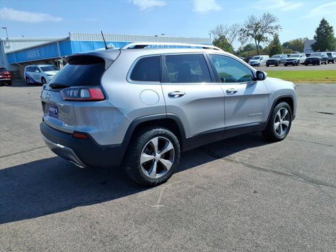 Used 2019 Jeep Cherokee Limited w/ Luxury Group image 24