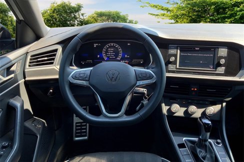 Used 2024 Volkswagen Jetta Sport image 8