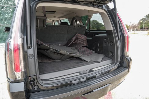 Used 2017 Cadillac Escalade ESV Luxury image 56