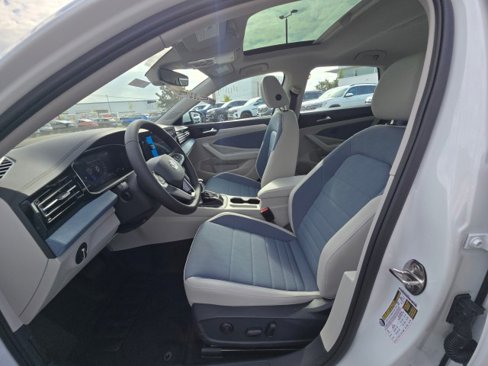 New 2025 Volkswagen Jetta SE image 22