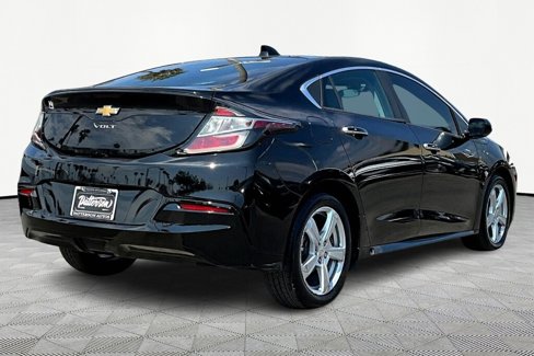 Used 2018 Chevrolet Volt LT image 2