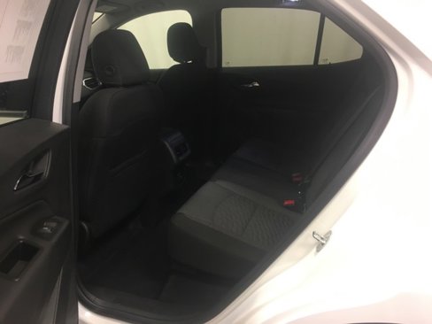 Used 2021 Chevrolet Equinox LT image 17