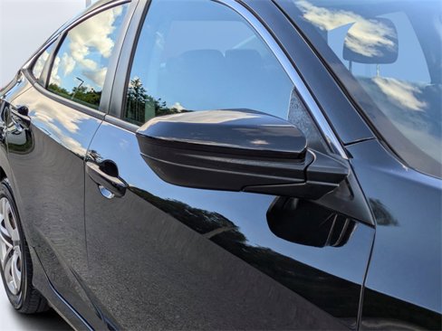 Used 2018 Honda Civic LX image 10