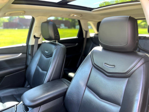 Used 2017 Cadillac XT5 Luxury w/ LPO, Wheel Lock Package image 13