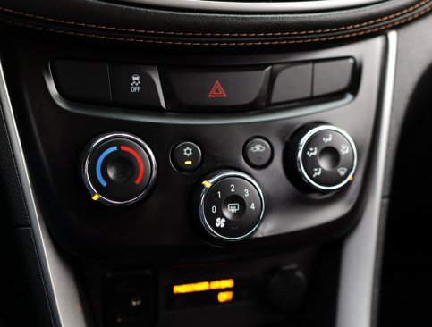 Used 2021 Chevrolet Trax LT image 15