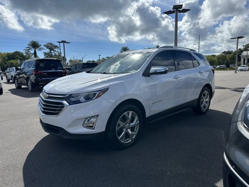 Used 2020 Chevrolet Equinox Premier image 2