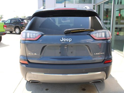Used 2019 Jeep Cherokee Limited w/ Luxury Group image 8