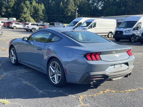 Used 2024 Ford Mustang Coupe image 5