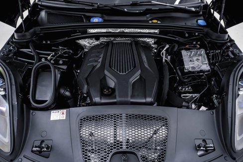 Certified 2024 Porsche Macan image 26