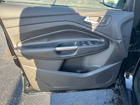 Used 2018 Ford Escape SE image 10
