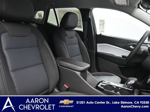 New 2025 Chevrolet Trax LT w/ Driver Confidence Package image 15